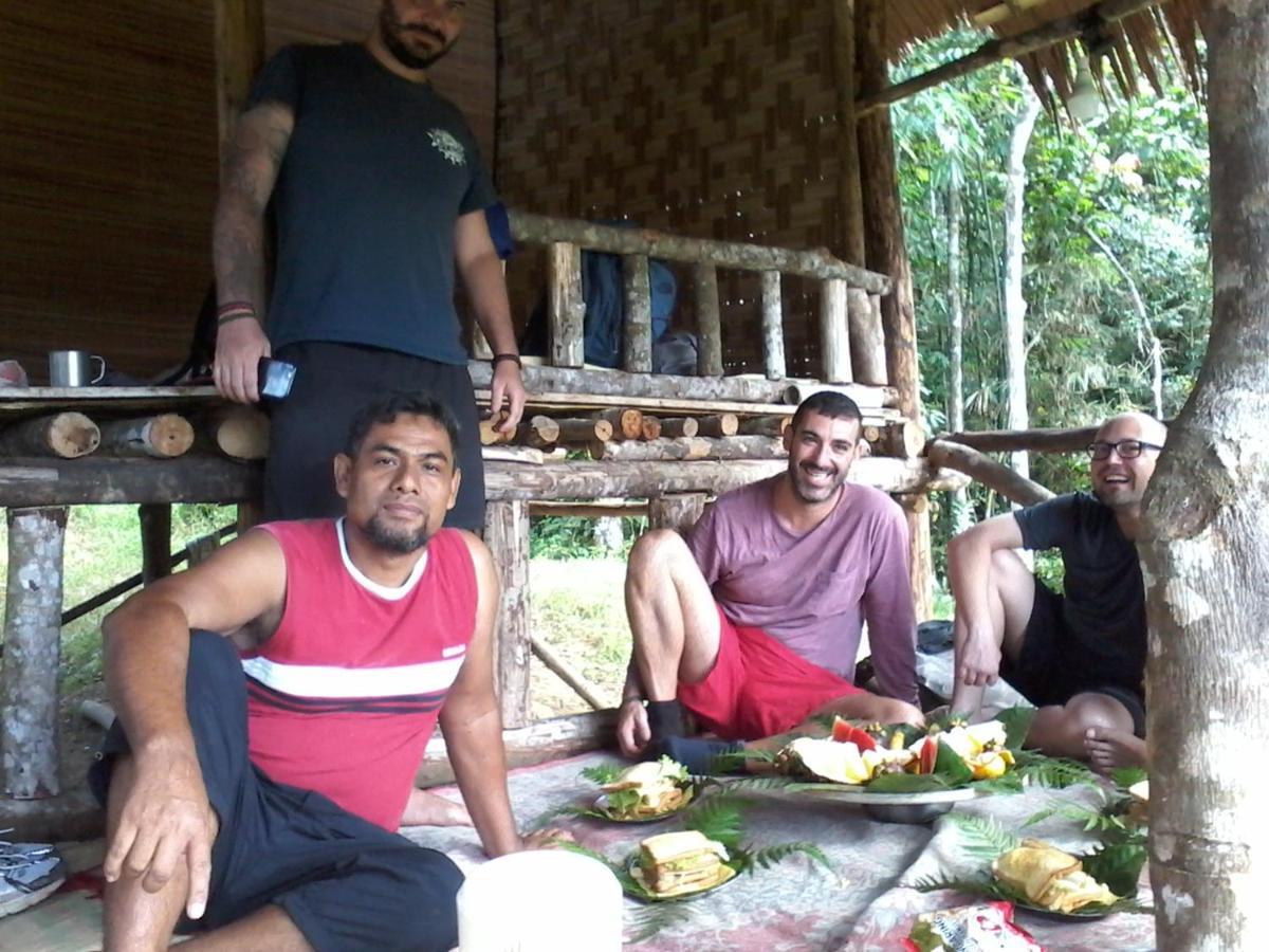 Orangutantreksumatra & Lovely Jungle Lodge Only Book If You Are Treking With Us Bukit Lawang Exterior photo