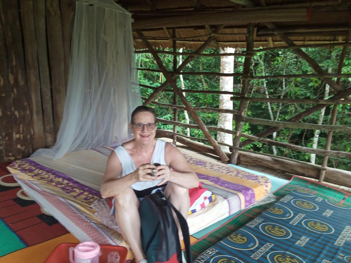 Orangutantreksumatra & Lovely Jungle Lodge Only Book If You Are Treking With Us Bukit Lawang Exterior photo
