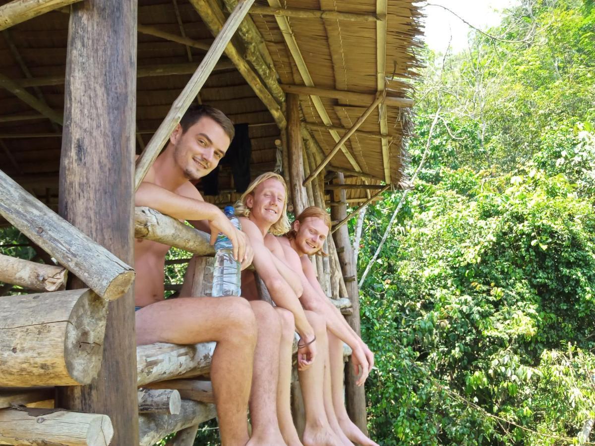 Orangutantreksumatra & Lovely Jungle Lodge Only Book If You Are Treking With Us Bukit Lawang Exterior photo