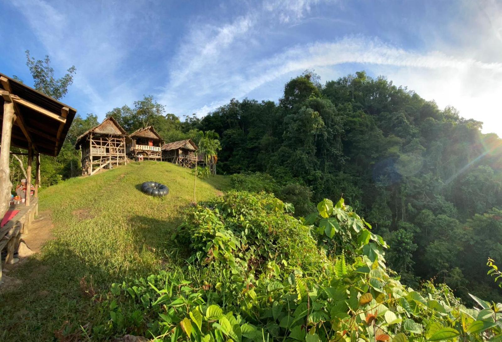 Orangutantreksumatra & Lovely Jungle Lodge Only Book If You Are Treking With Us Bukit Lawang Exterior photo